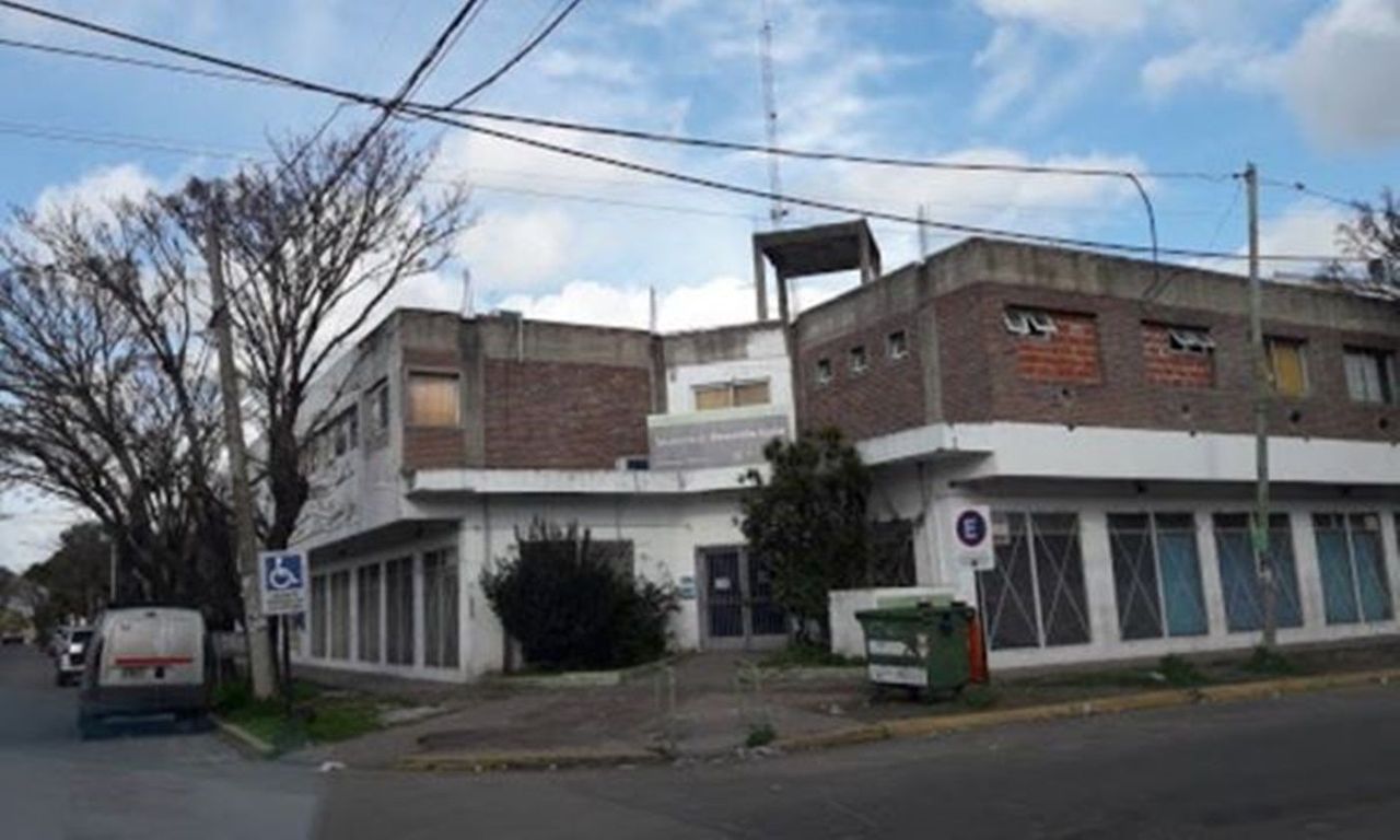 Gran incendio en Secretaría de Desarrollo Social de Fcio Varela